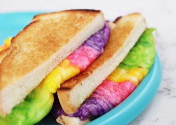 Rainbow Grilled Cheese. (Pinterest)