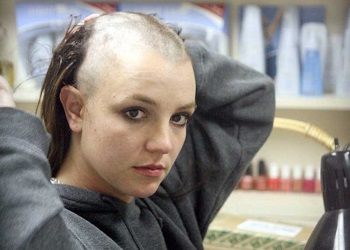 Lelang rambut Britney Spears.(bbs)