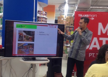 GM PT Trans Retail Indonesia, Satria Hamid, jelaskan konsep Transmart Carrefour.(asri)