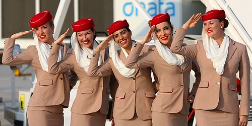 Pramugari Emirates Airline.(Pinterest)