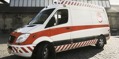 Ambulans esek-esek.(bbc.co.uk)