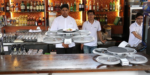 Drone siap antar makanan.(channelnewsasia.com)