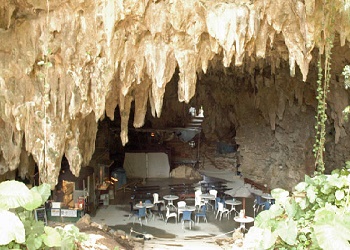 Cave Cafe, Okinawa, Jepang.(japantrends.com)