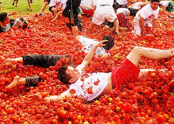 La Tomatina.(holidaysgenius)