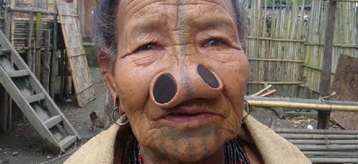 Lubangi Hidung Amp Tato Wajah Jadi Cara Wanita Suku Apatani
